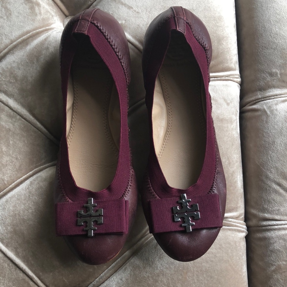 Tory Burch Burgandy Flats